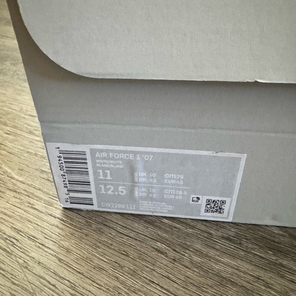 Nike Air Force 1 07’ - Picture 9 of 9